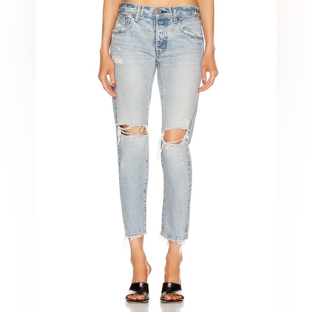 Moussy Vintage Light Blue Wash Distressed Yardley Cropped Tapered Jeans 26